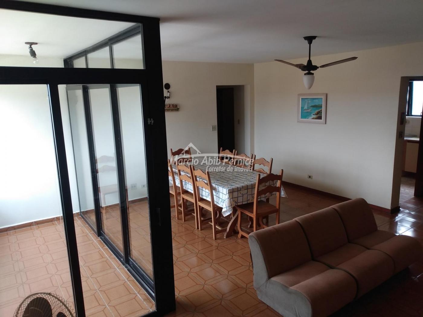 APARTAMENTO 200 M DA PRAIA